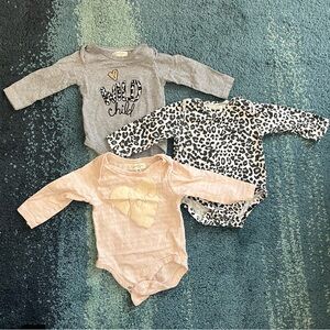 Jessica Simpson 3-6M Long-Sleeved Onesies